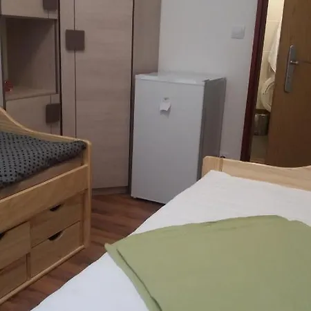 Hostel Cerna Kocka- Cost Ubytovani Svijansky Ujezd